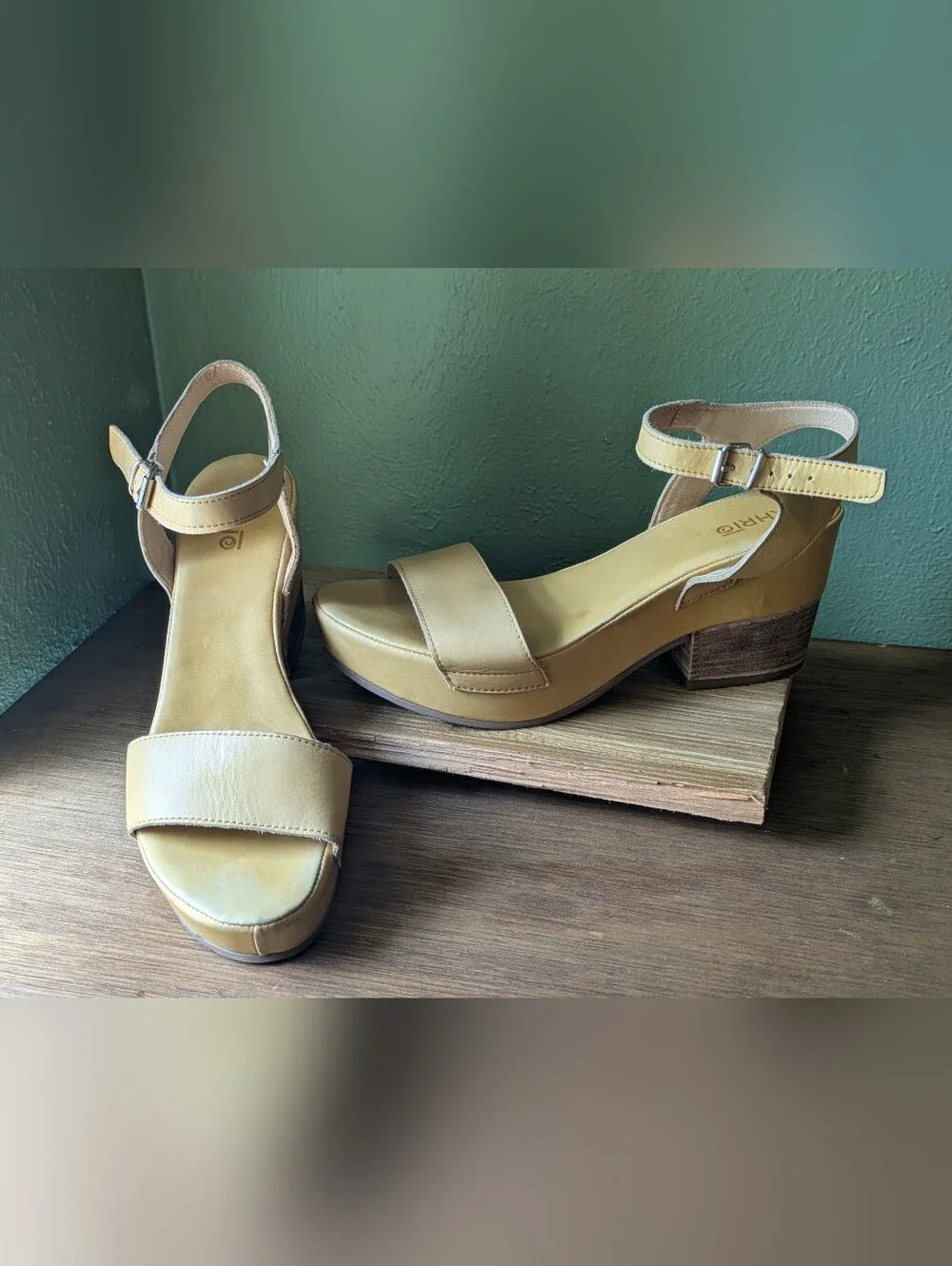 Khrio Buttery Yellow Italian Leather Platform Sandals Size 40